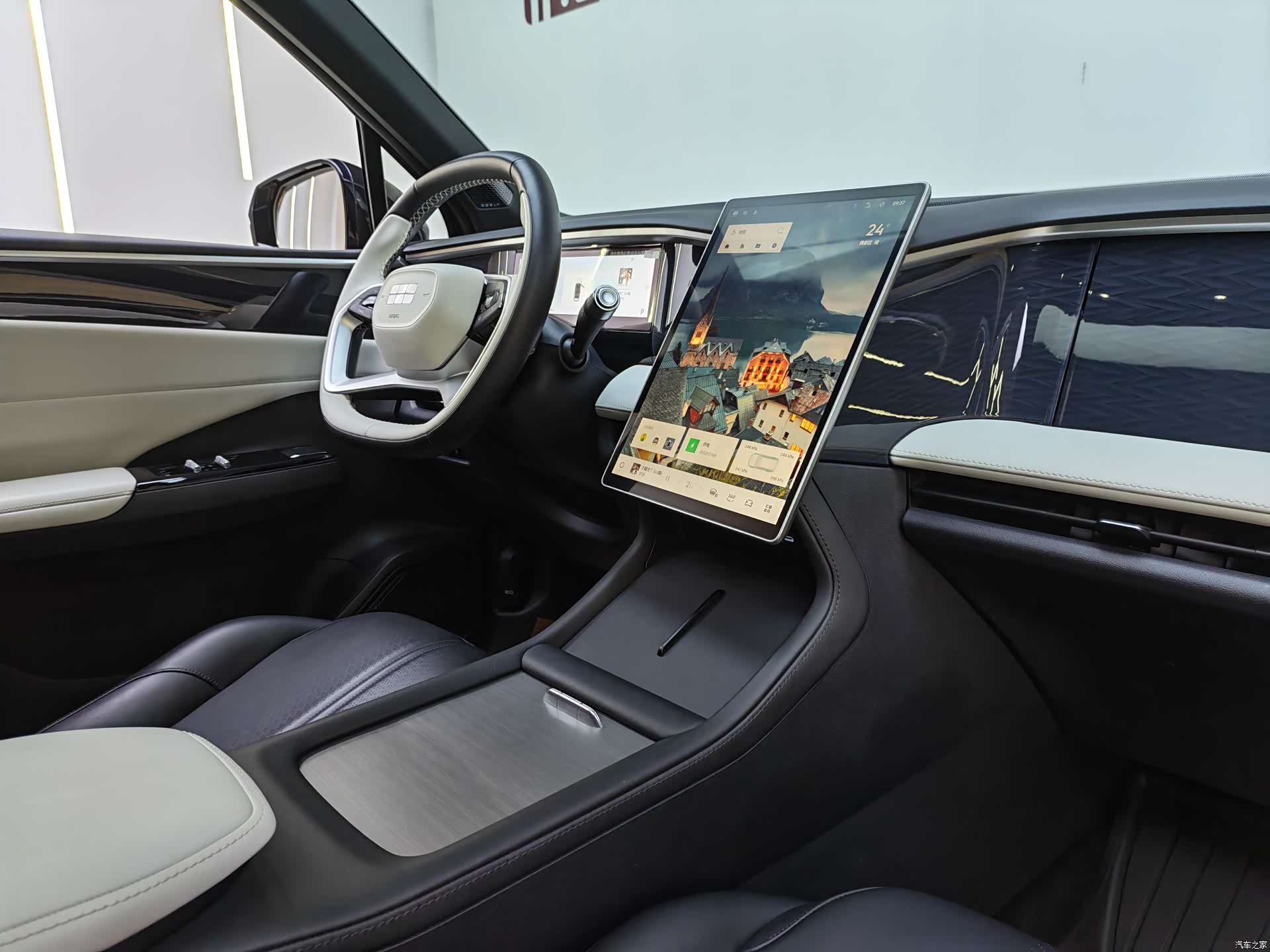 Geely Galaxy L7, 2025 9