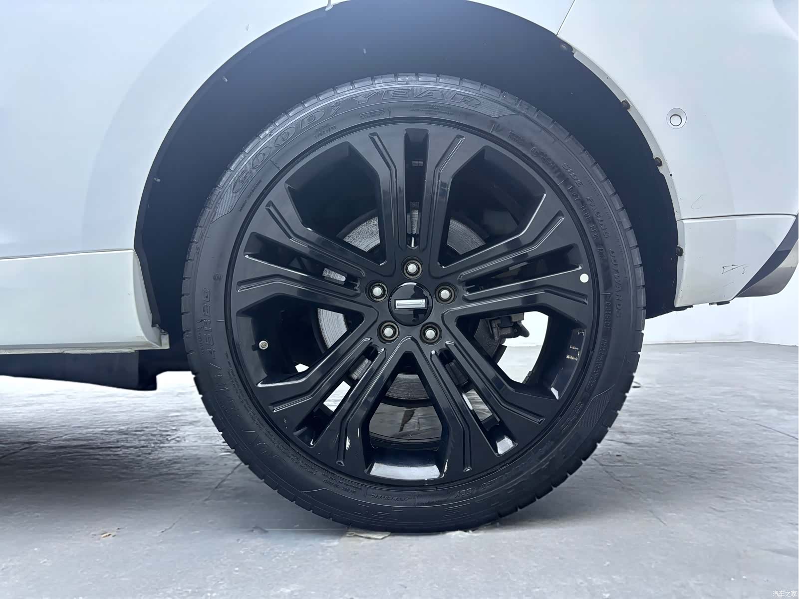 WEY VV5, 2017 10