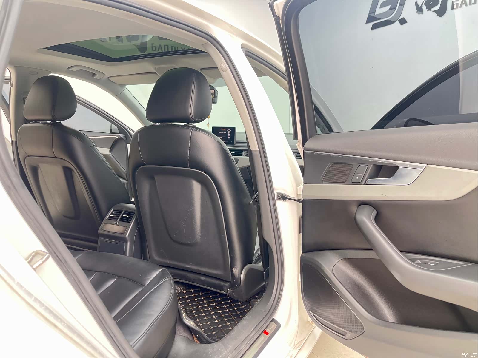 Audi A4L, 2018 13