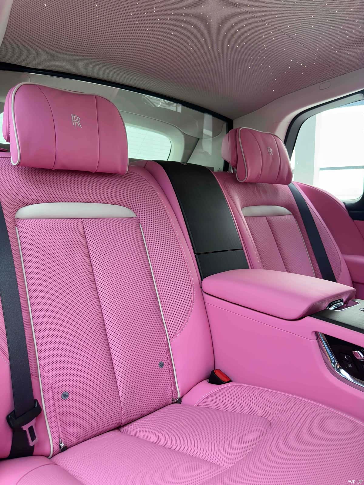 Rolls-Royce Cullinan, 2023 33