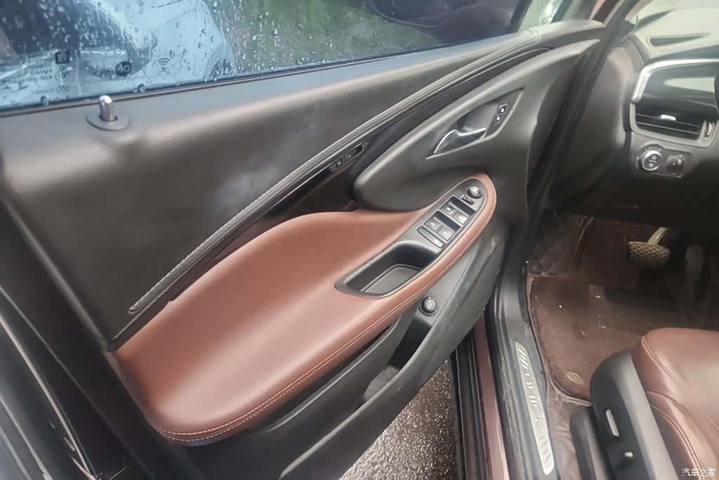 Buick Envision Plus, 2019 7