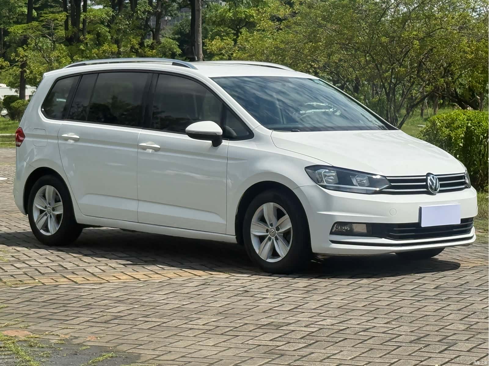 Volkswagen L, 2017 3