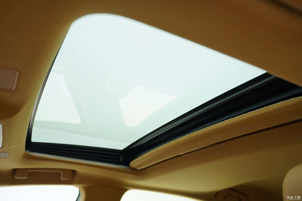 Lexus ES, 2026 12
