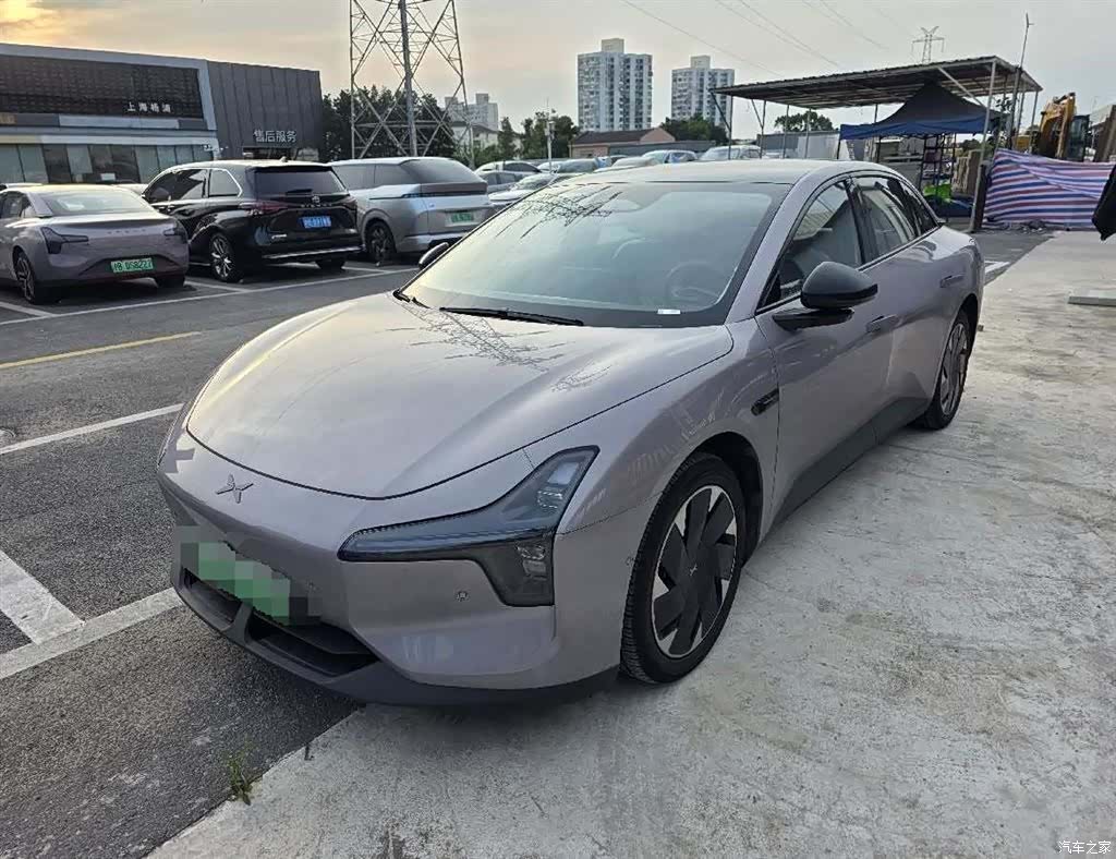 Xpeng Mona M03, 2025 1