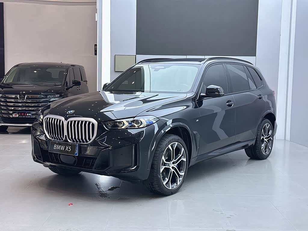 BMW X5 2023 xDrive 40Li Premium M Sport