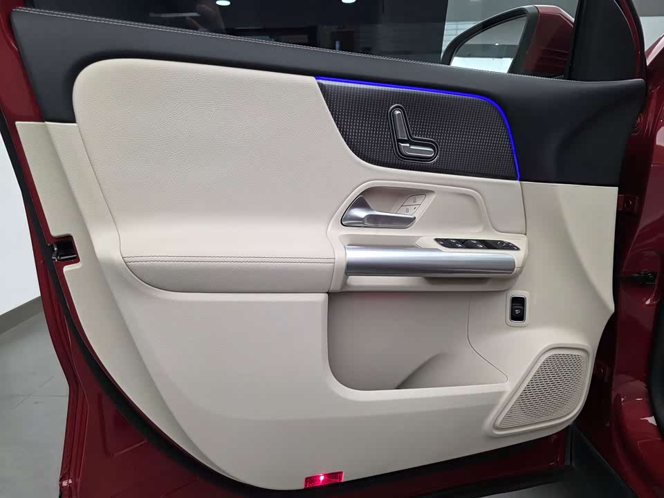 Mercedes-Benz EQA Mercedes-Benz EQA