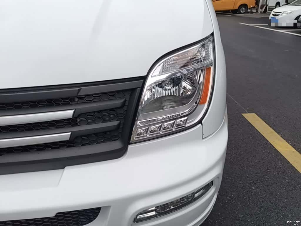 Maxus V80, 2022 24