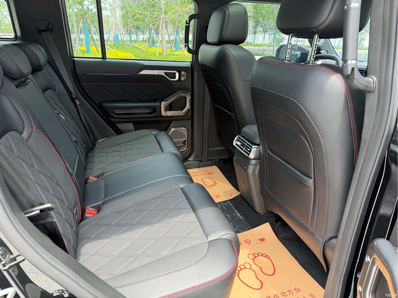 Jetour Traveller, 2025 10