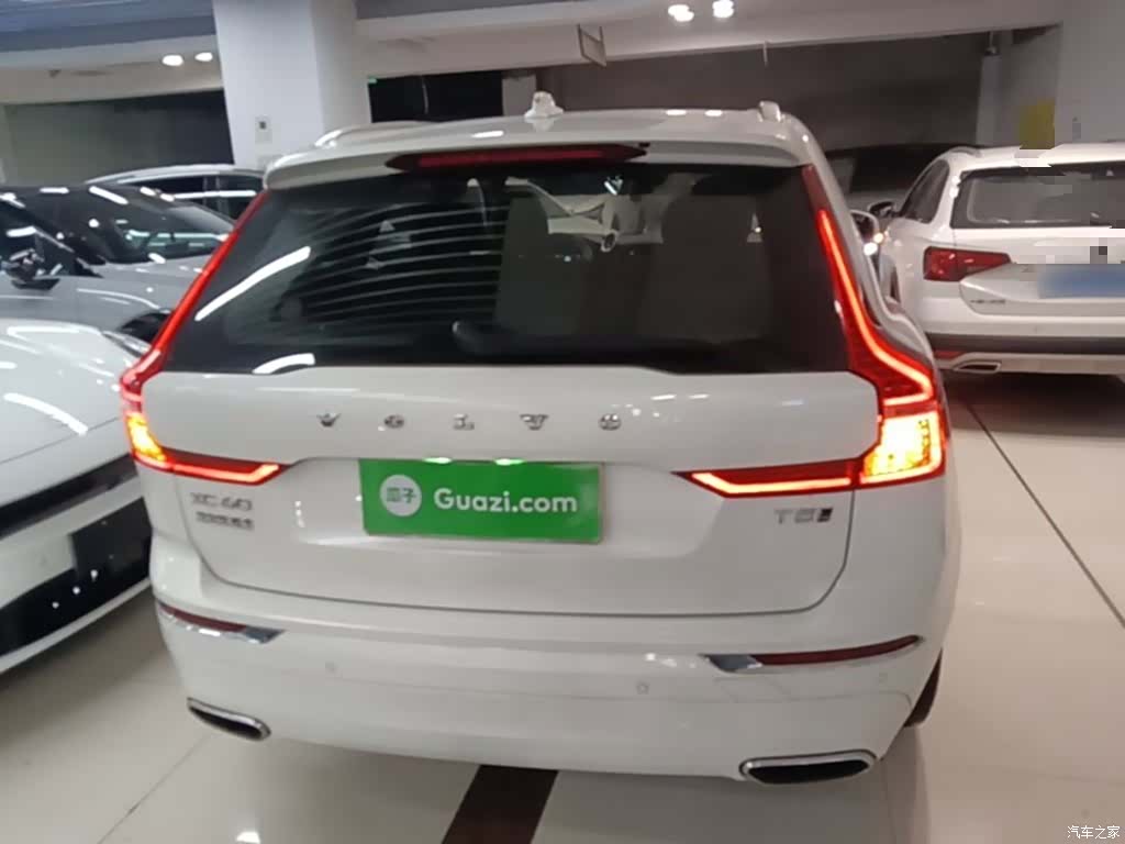 Volvo XC60, 2021 все фото