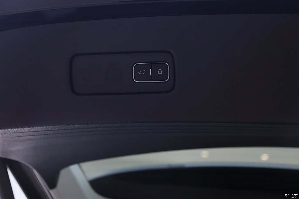 Lincoln Aviator, 2025 24