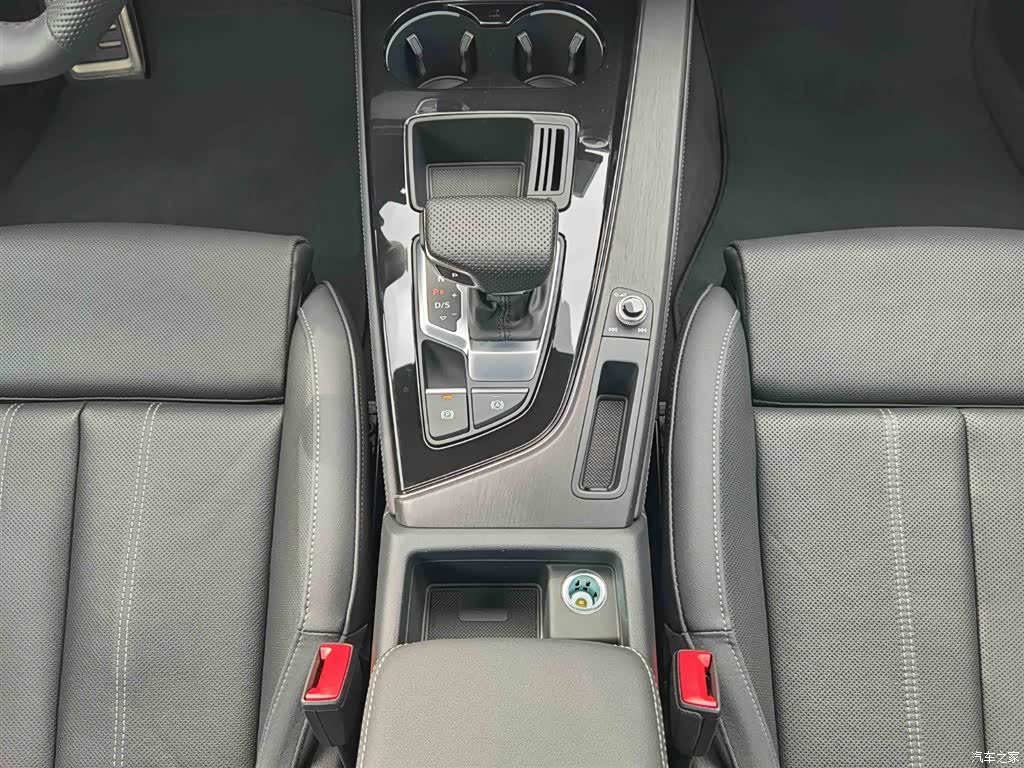 Audi A4L, 2024 17