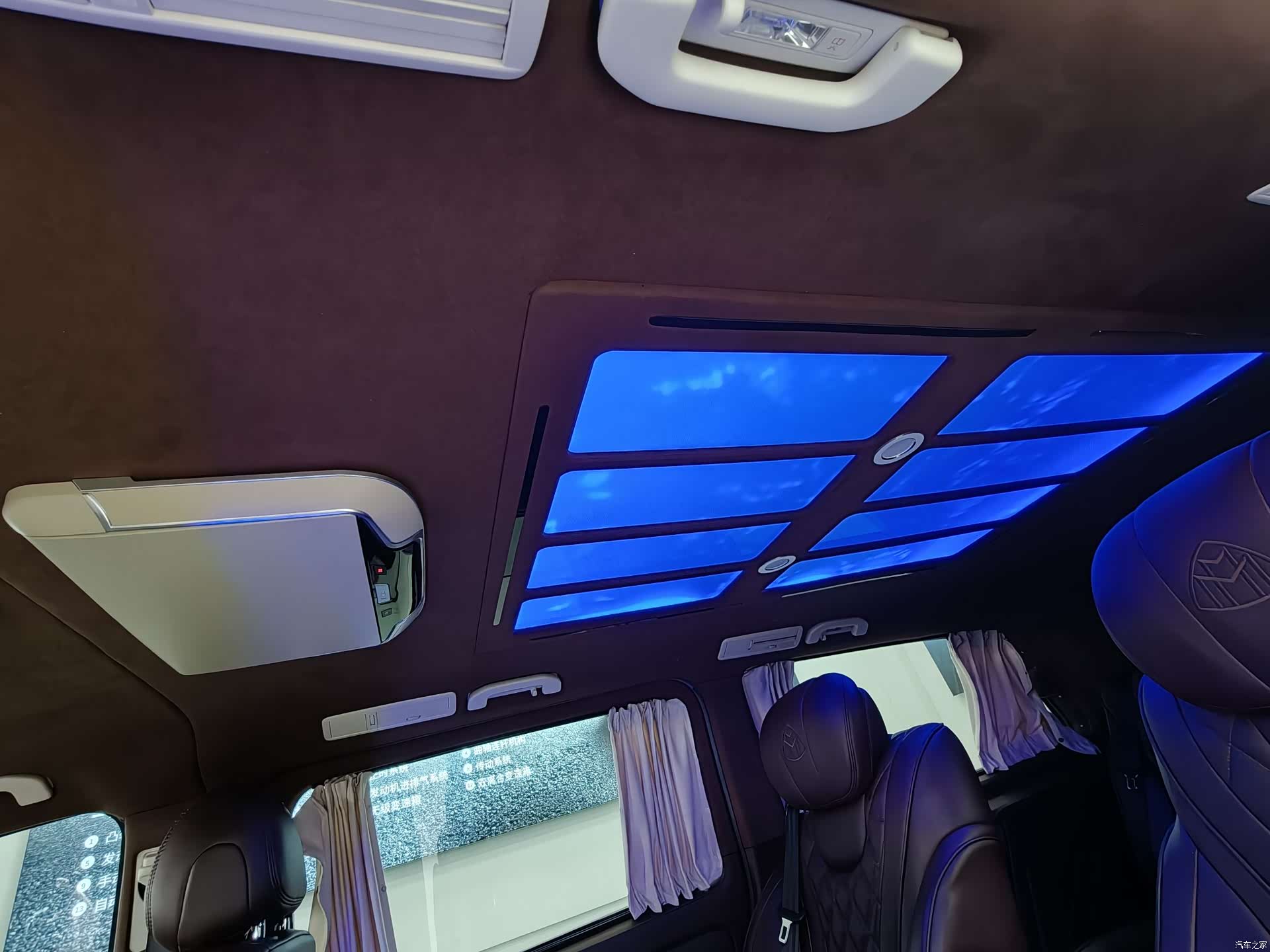Mercedes-Benz 7, 2021 9