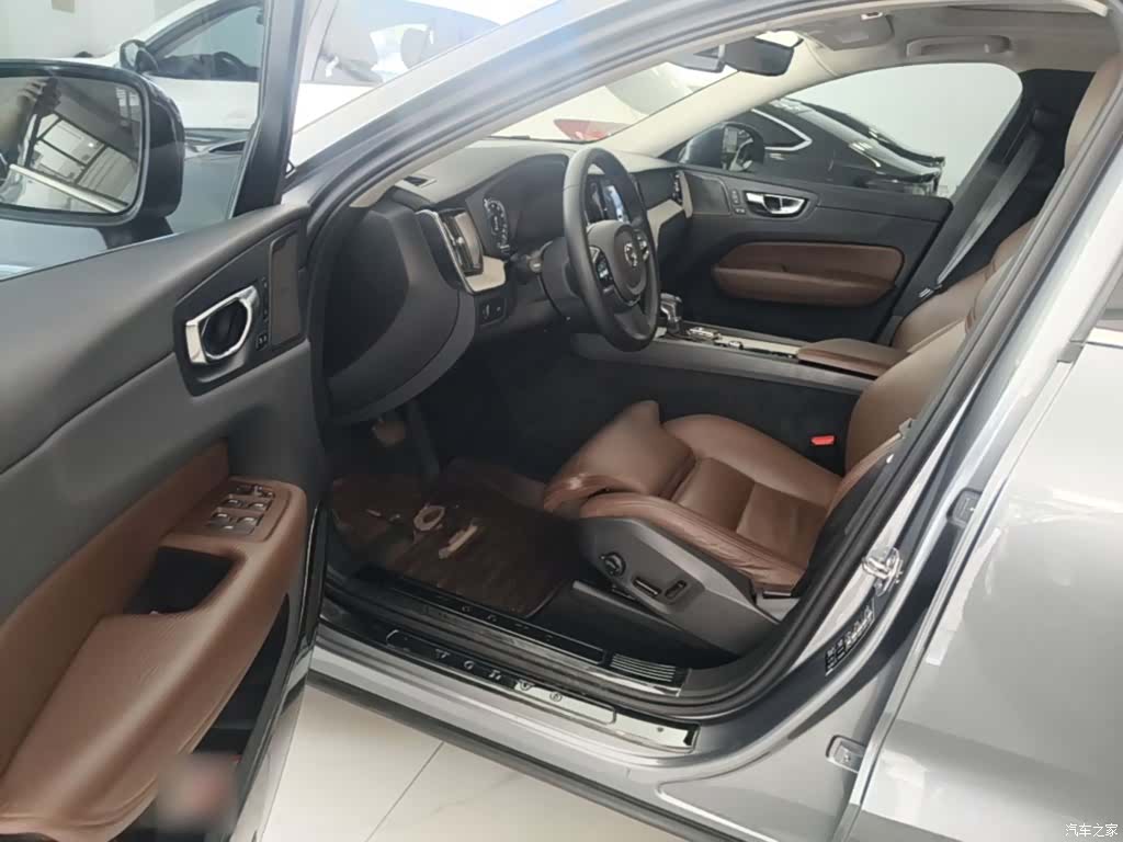 Volvo XC60, 2019 12