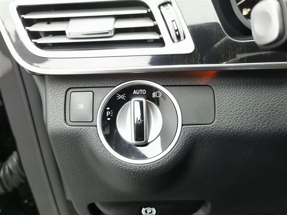 Mercedes-Benz E-class Mercedes-Benz E-class