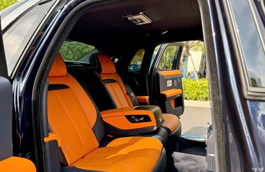 Rolls-Royce Ghost, 2023 8