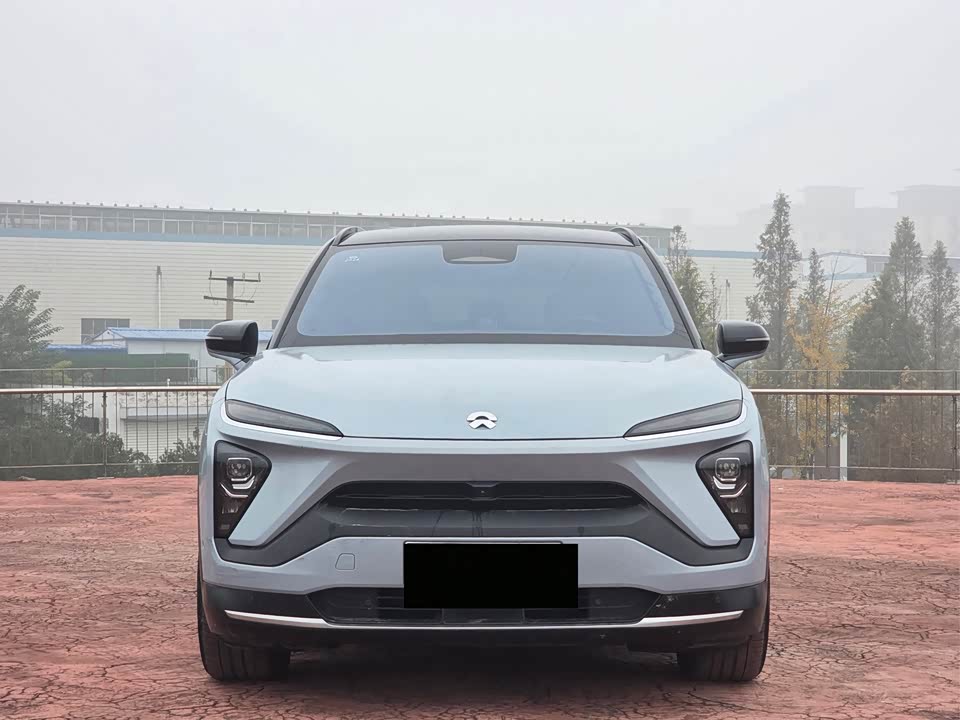 NIO ES6