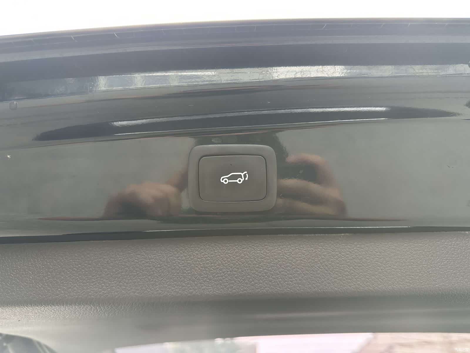 Roewe RX8, 2018 10