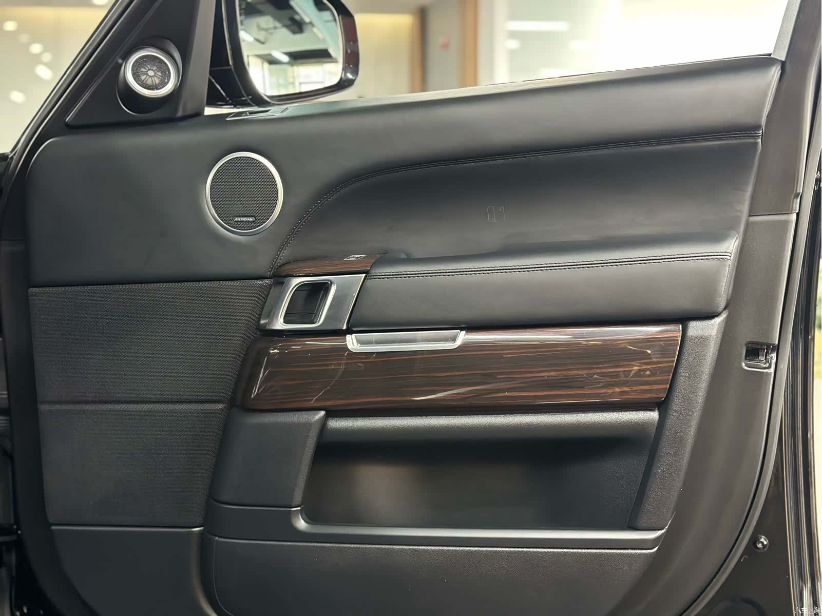 Land Rover Range Rover, 2018 все фото