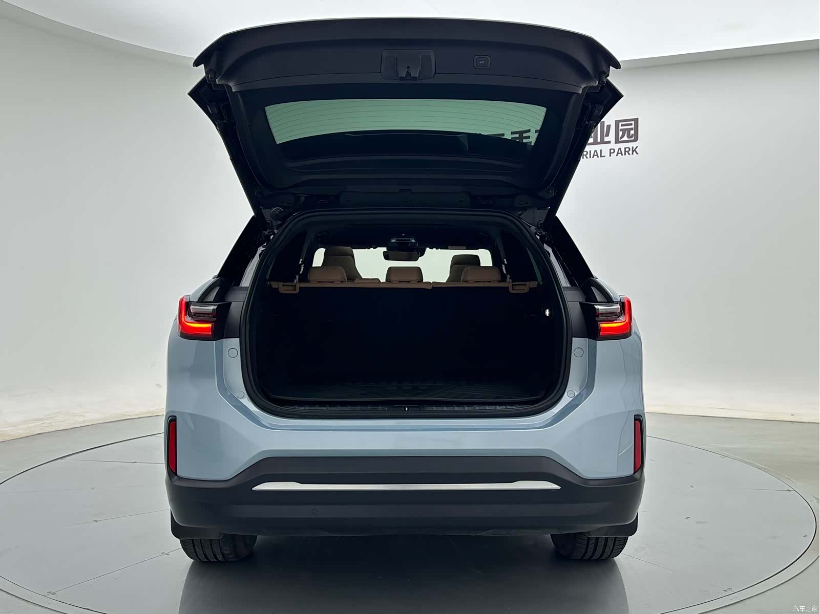 NIO ES6, 2022 7