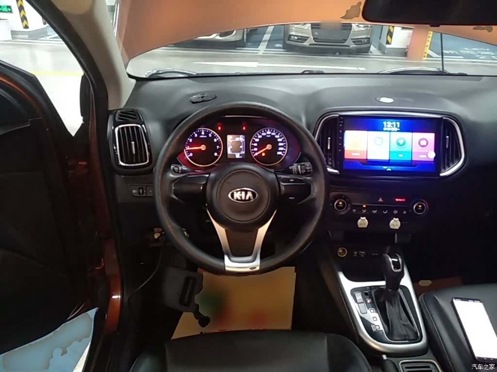 Kia KX3, 2016 11