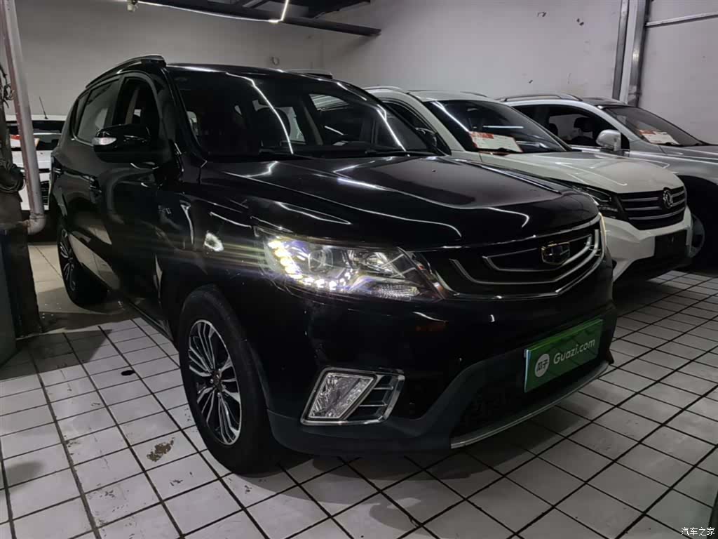 Geely X6, 2017 4