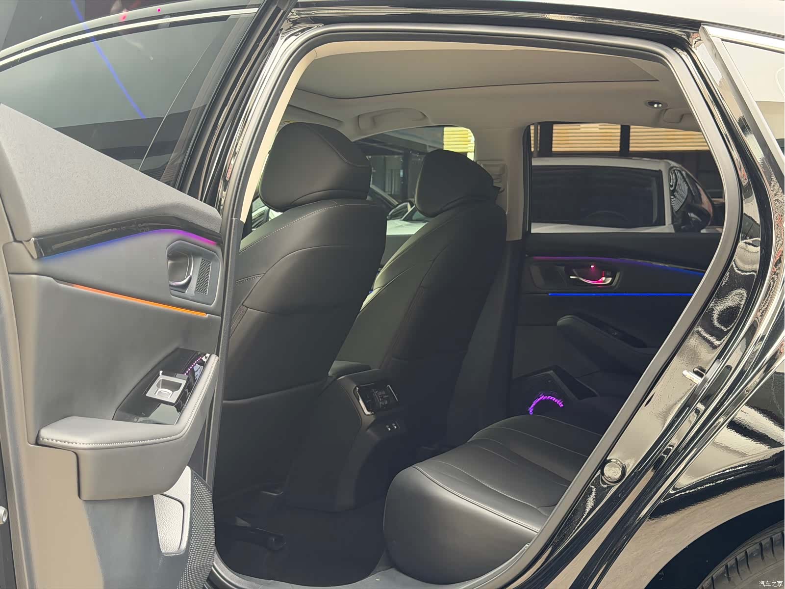 Honda Accord, 2025 4