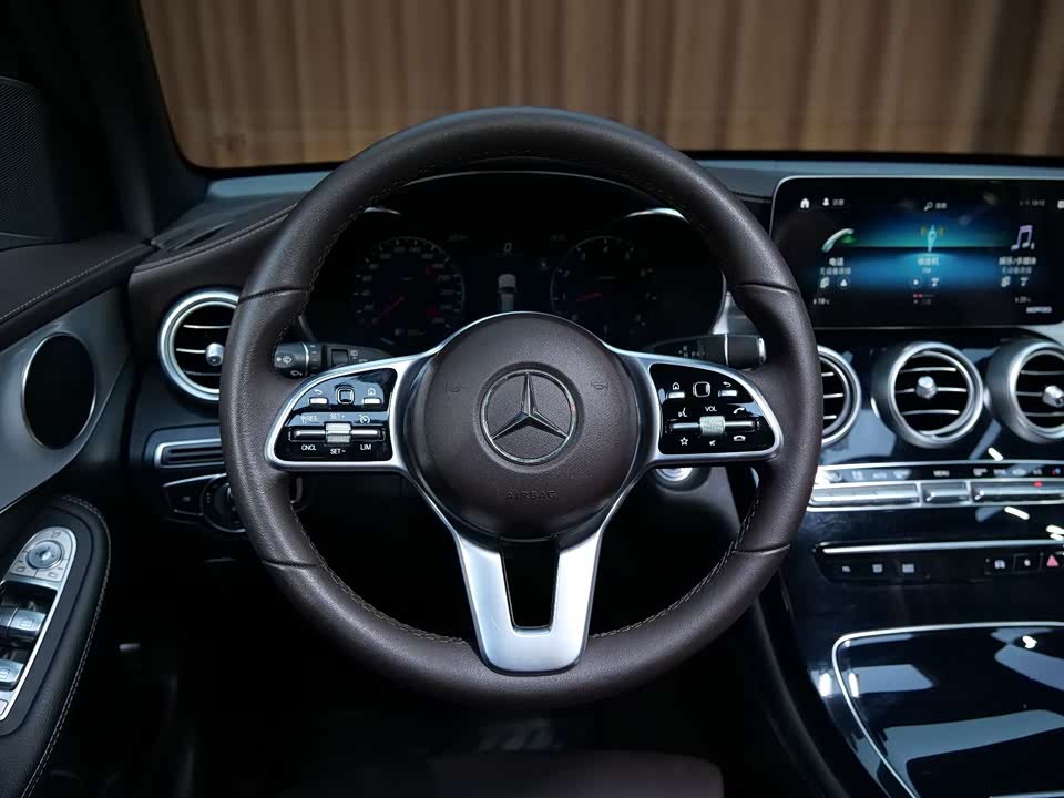 Mercedes-Benz GLC Mercedes-Benz GLC