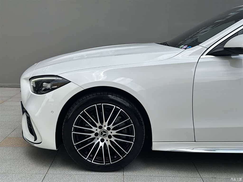 Mercedes-Benz C-Class, 2023 все фото