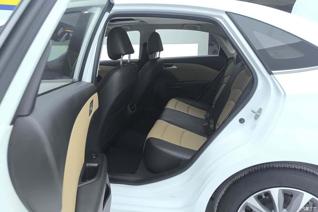 Chevrolet 320, 2021 11