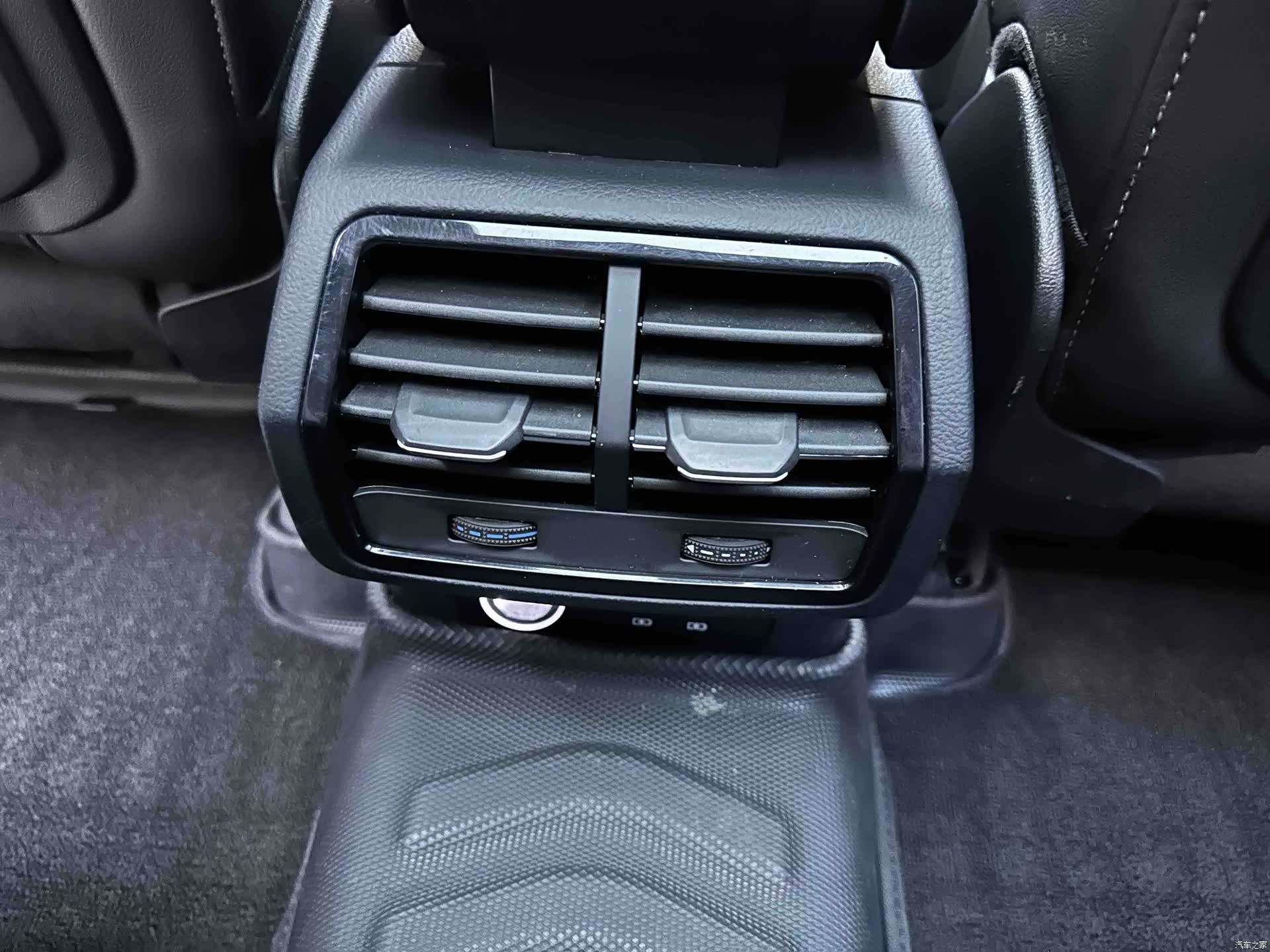 Audi Q3, 2022 16