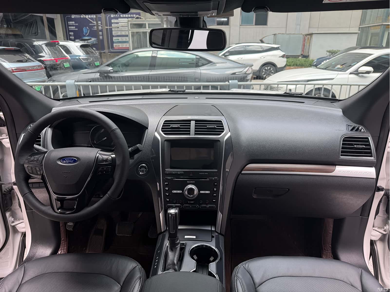 Ford Explorer, 2018 16