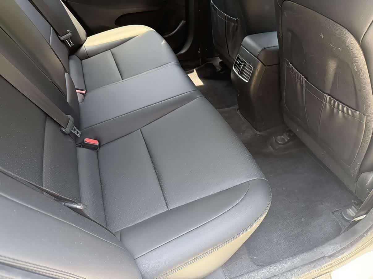 Hyundai DLX, 2014 6