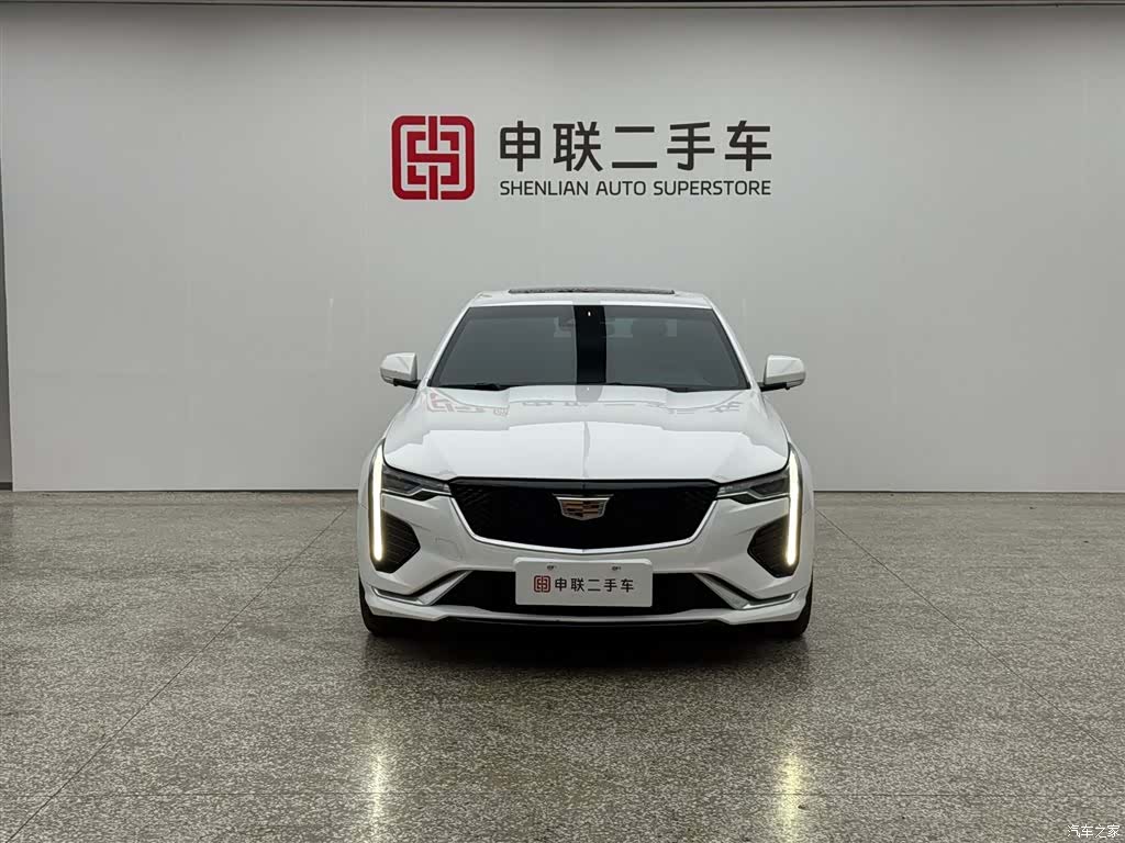 Cadillac CT4, 2023 все фото