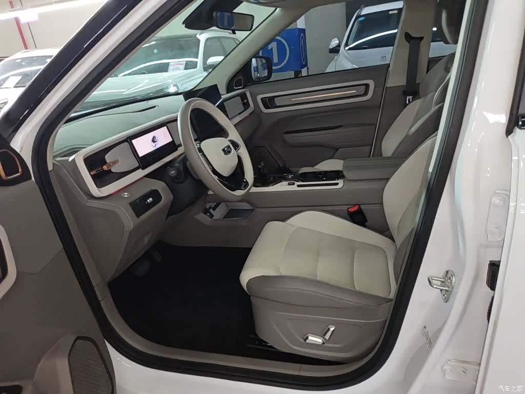 Geely Icon, 2025 15