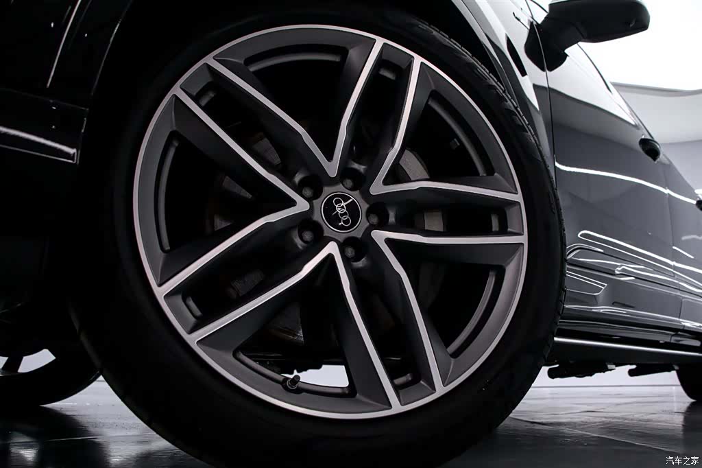 Audi Q7, 2026 16