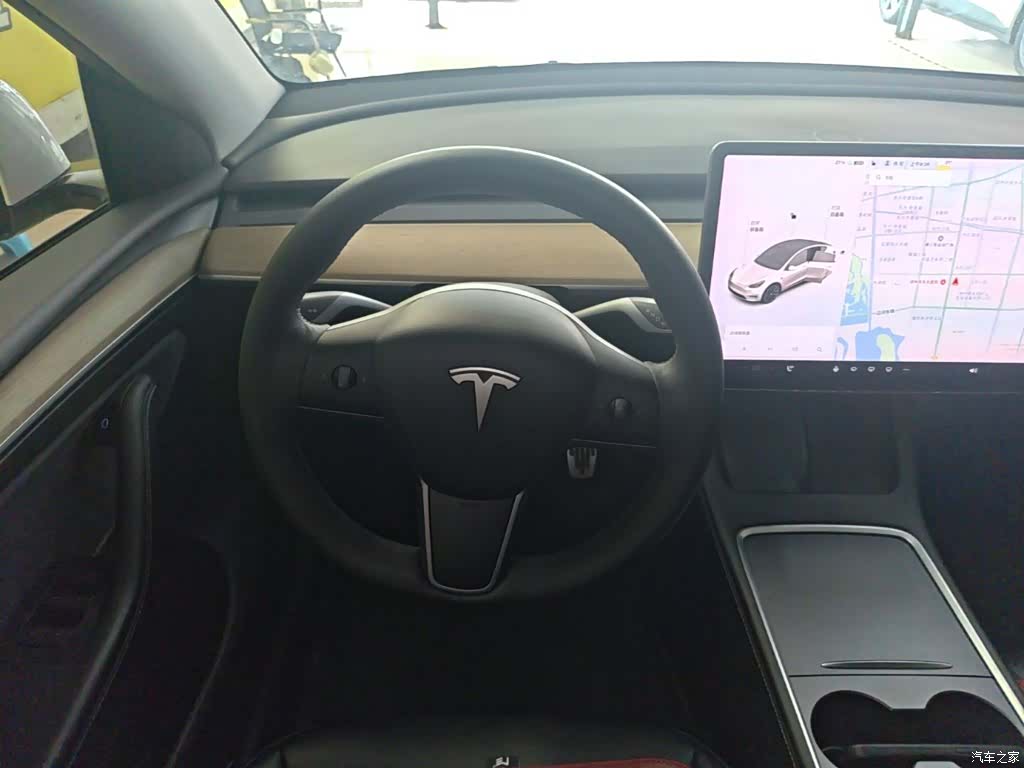 Tesla Model Y, 2021 11