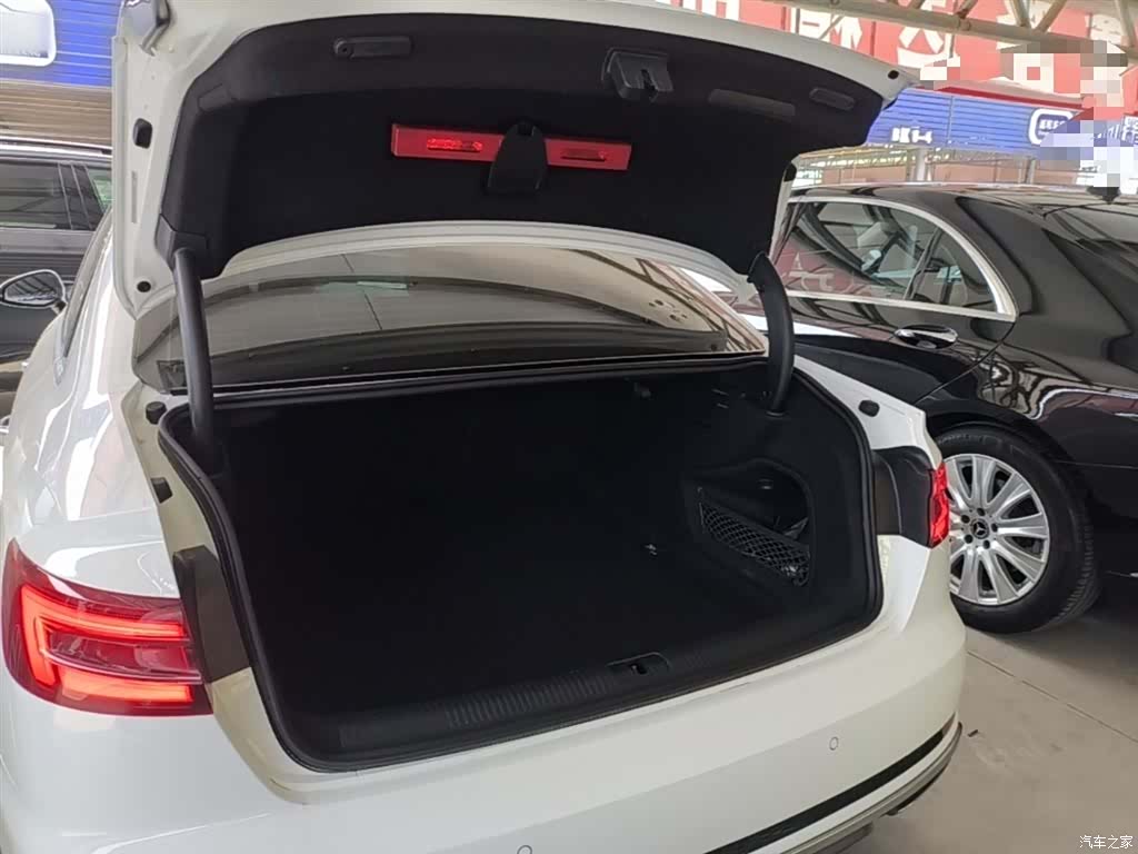 Audi A4L, 2020 19