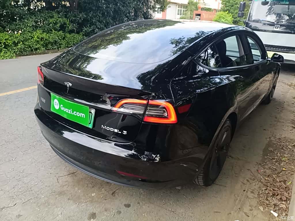 Tesla Model 3, 2021 7