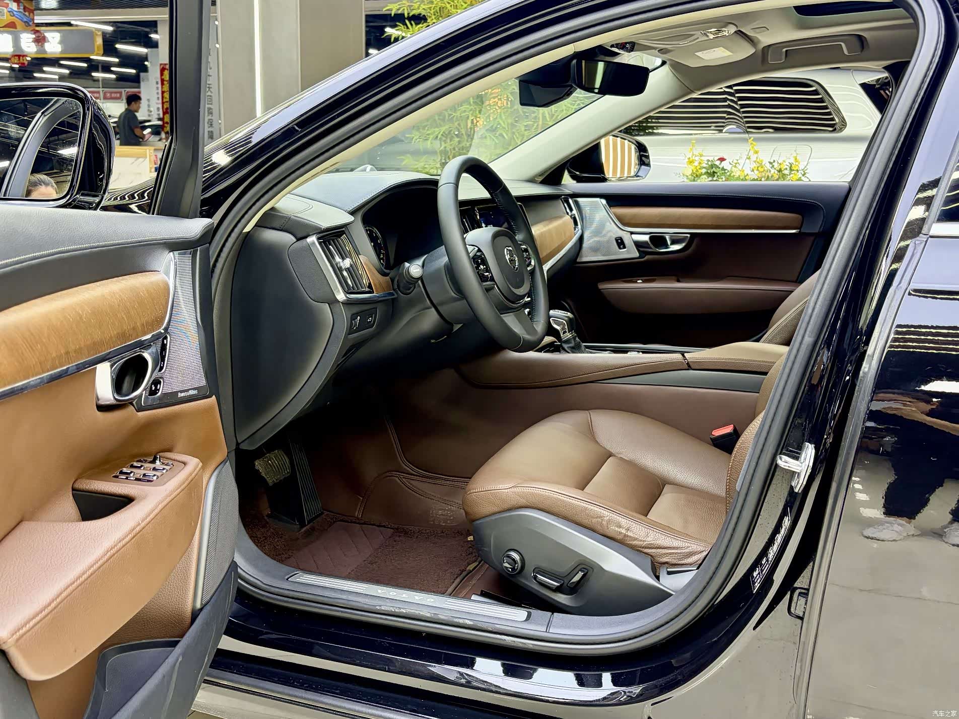 Volvo S90, 2019 4