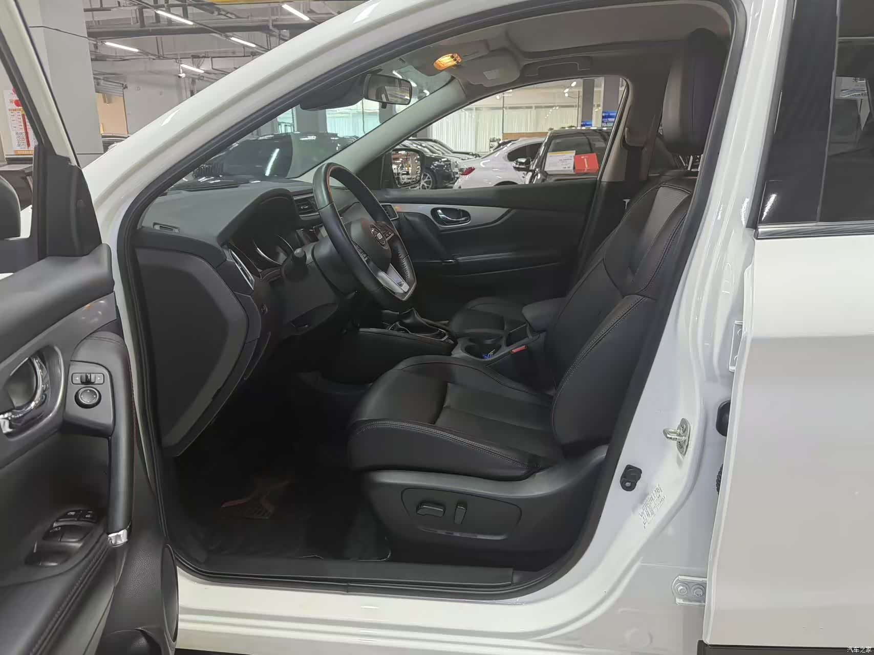 Nissan Qashqai, 2023 4