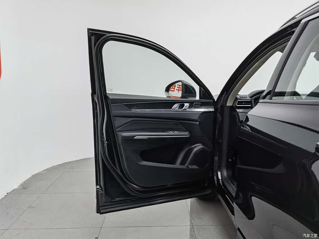 Lynk & Co 01, 2021 8