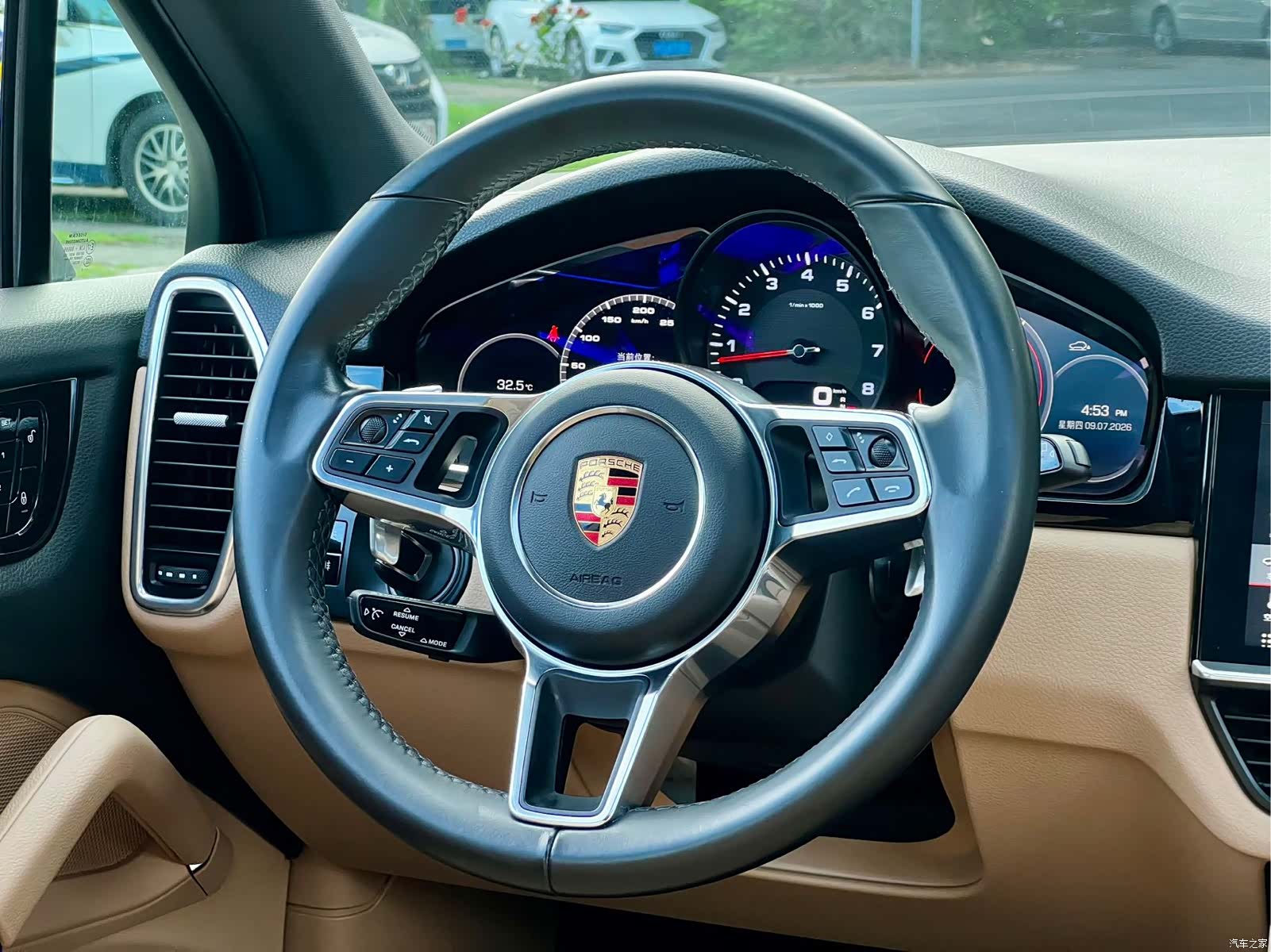 Porsche Cayenne, 2018 9