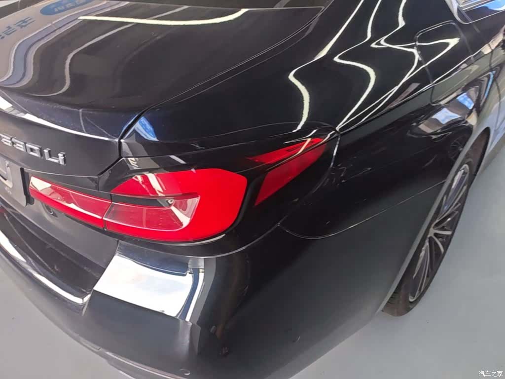 BMW 5 Series, 2022 8