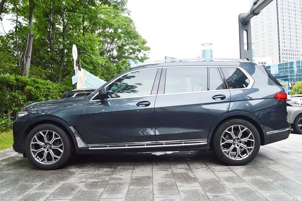 BMW X7, 2021 все фото