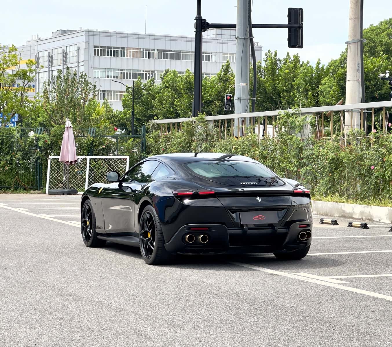 Ferrari Roma, 2021 6