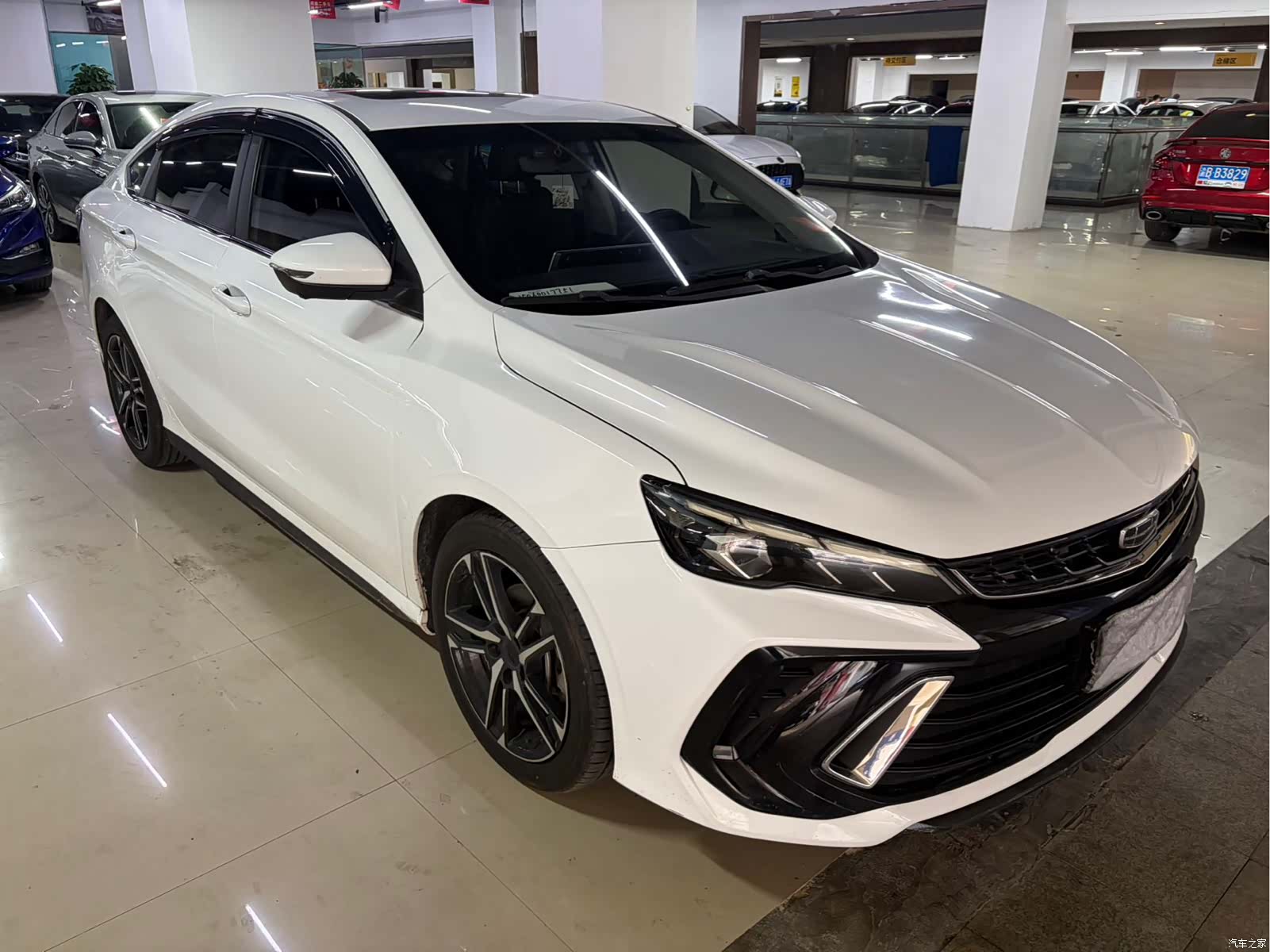 Geely Binray, 2022 3