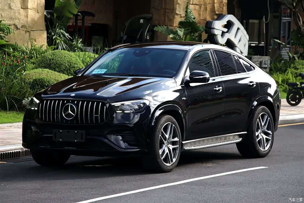 Mercedes-Benz GLE, 2025 1