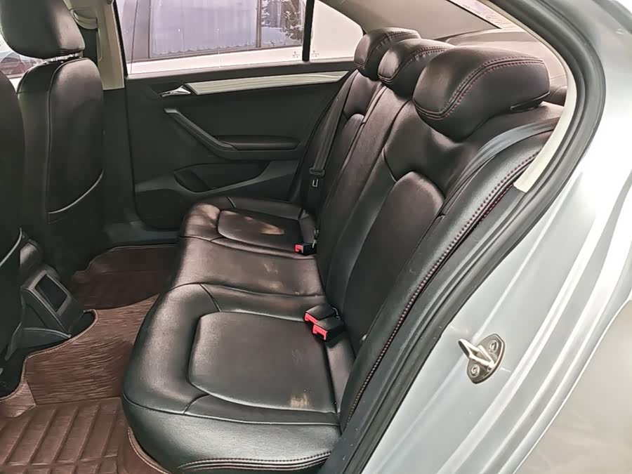 Volkswagen Jetta 2016, фото 17