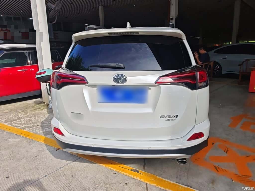 Toyota RAV4, 2016 6