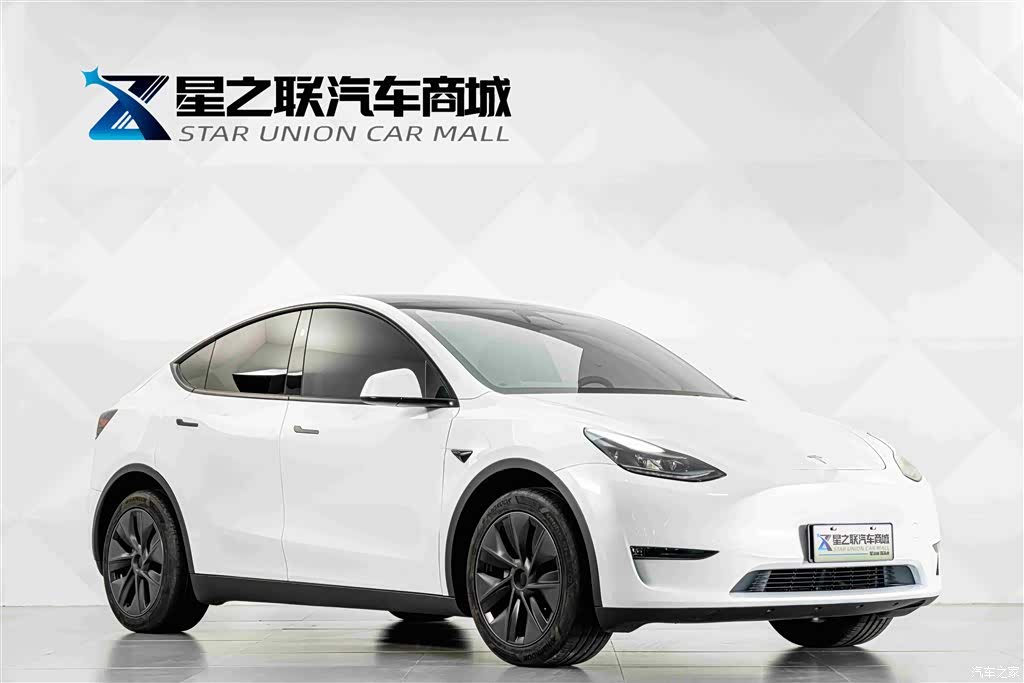 Tesla Model Y, 2024 6